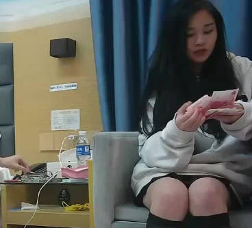 麻豆射区・射区圣诞礼炮响骚女淫声平安液・老司机探花